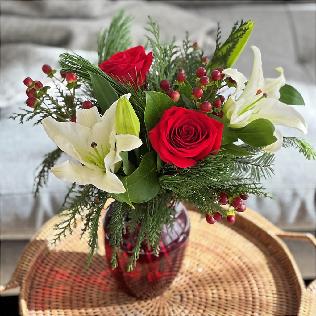 Evergreen Delight Bouquet – Sugardoll Florist, New York NY