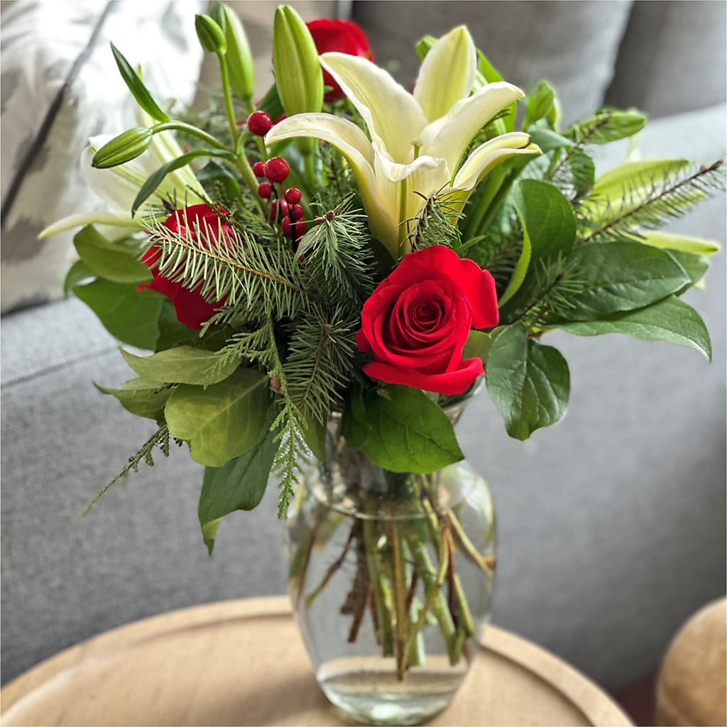 Sparkling Snowflakes Bouquet –  Sugardoll Florist, New York NY