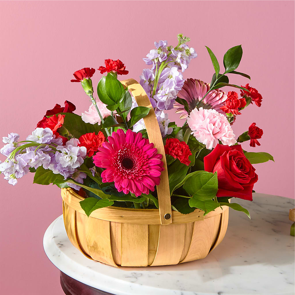 Pink Picnic Basket –  Sugardoll Florist, New York NY