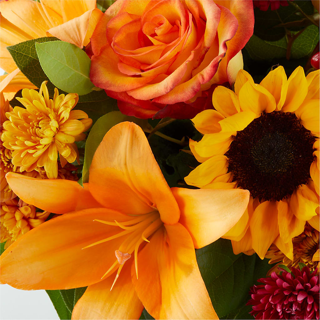 Grateful Centerpiece –  Sugardoll Florist, New York NY