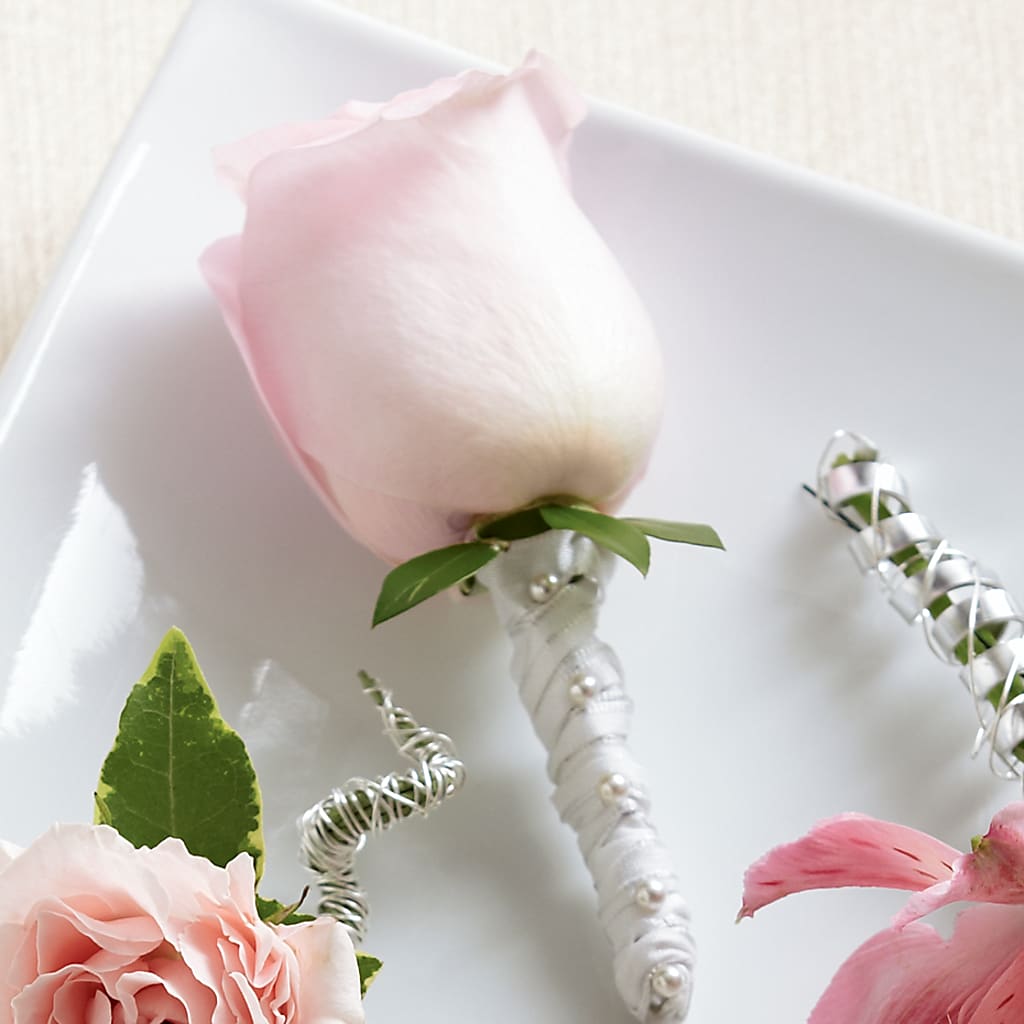 Pink Rose Boutonniere –  Sugardoll Florist, New York NY