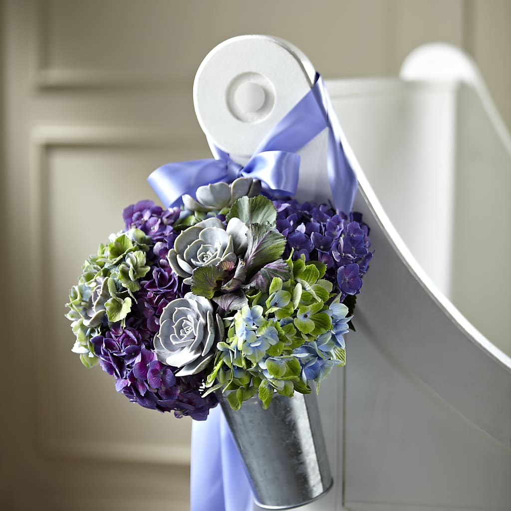 Declaration Pew Décor –  Sugardoll Florist, New York NY