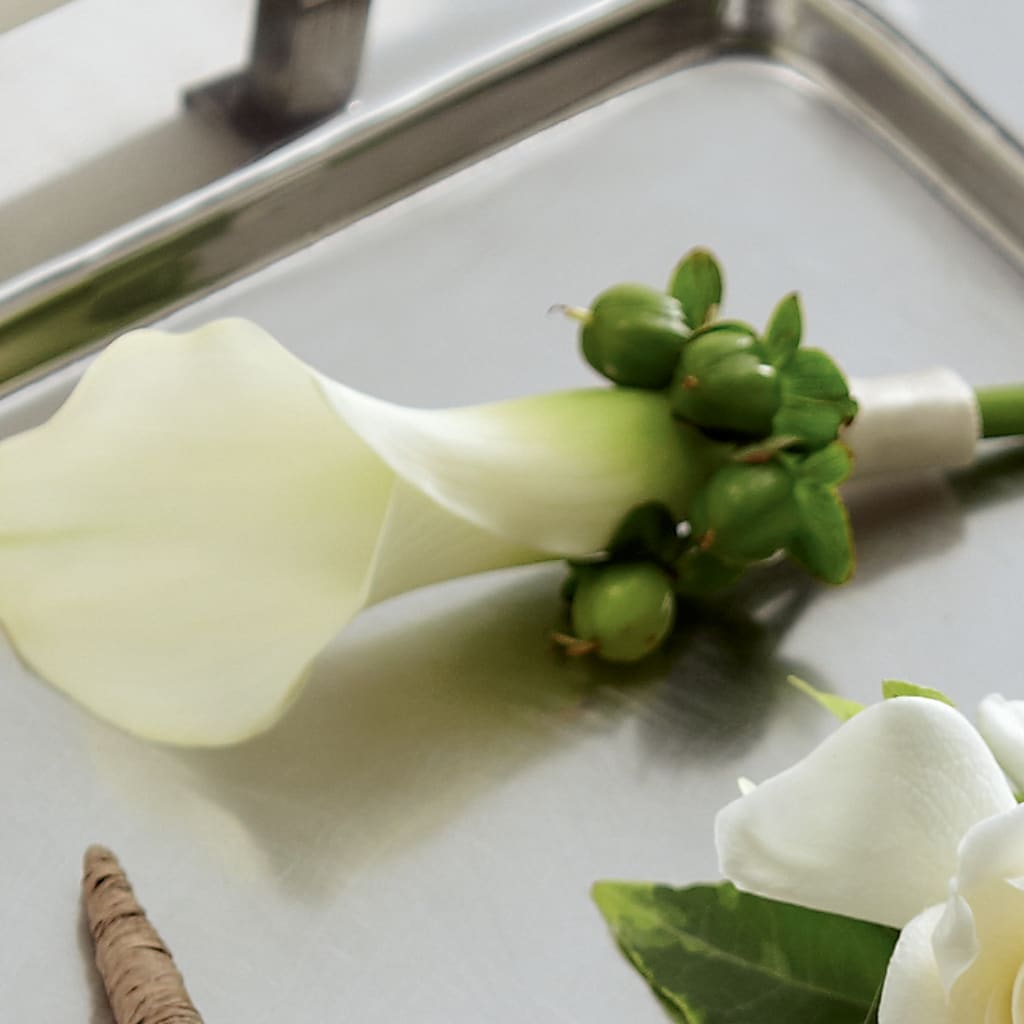 White Calla Boutonniere –  Sugardoll Florist, New York NY